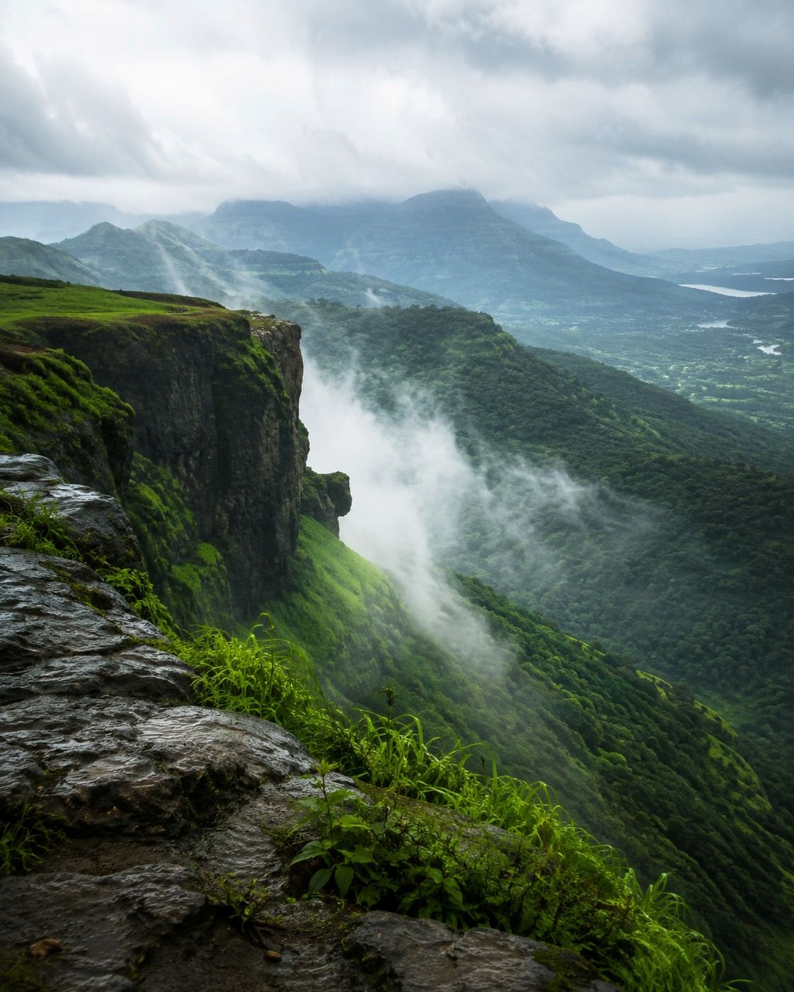 Mumbai to Lonavala taxi service